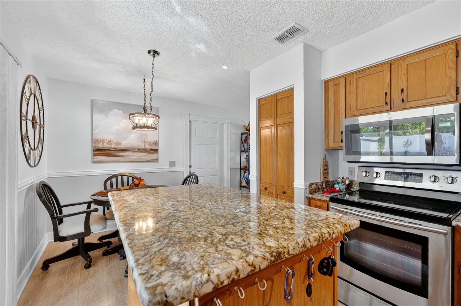 Image 11 of 27 For 1239 Padgett Circle