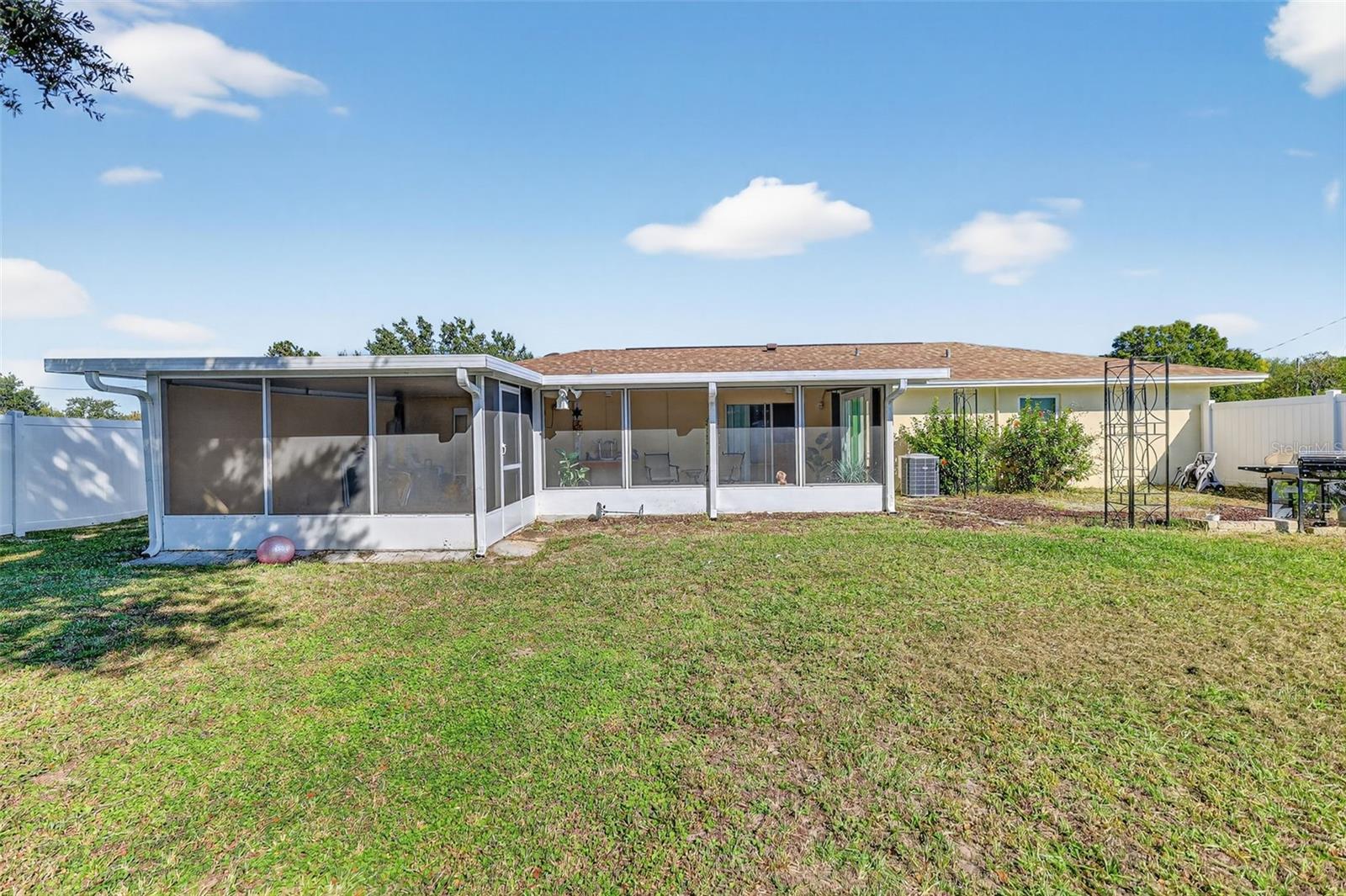 Image 23 of 27 For 1239 Padgett Circle