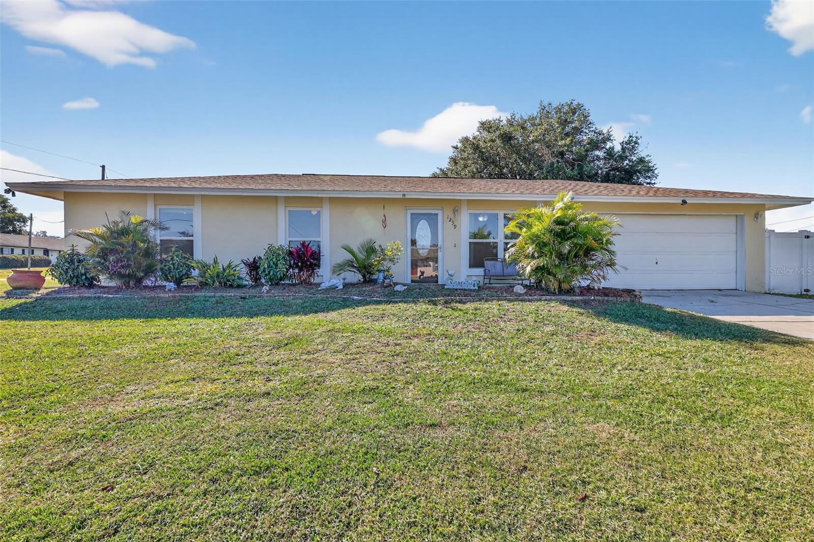 Image 25 of 27 For 1239 Padgett Circle