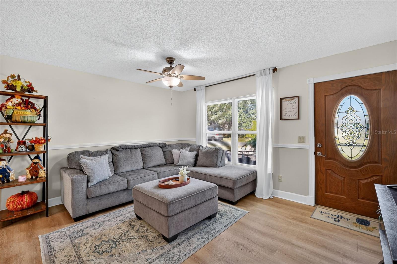 Image 4 of 27 For 1239 Padgett Circle