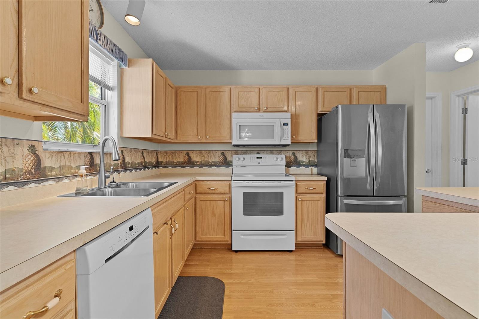 Image 14 of 37 For 2011 Castano Place