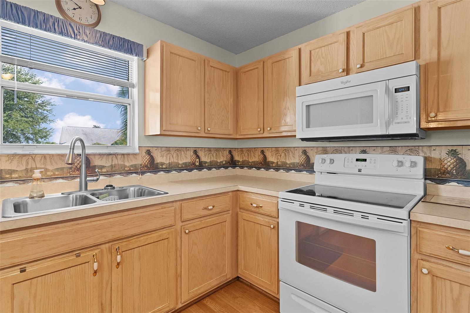 Image 15 of 37 For 2011 Castano Place