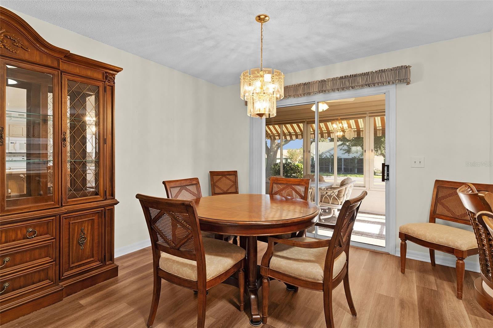 Image 19 of 37 For 2011 Castano Place