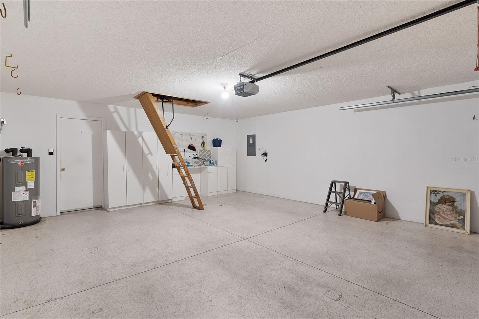 Image 35 of 37 For 2011 Castano Place