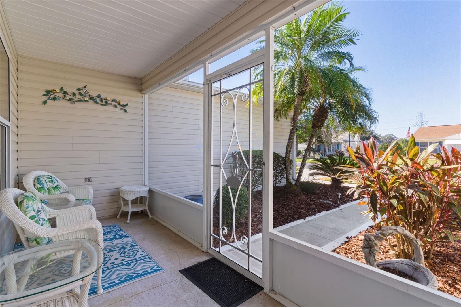 Image 7 of 37 For 2011 Castano Place