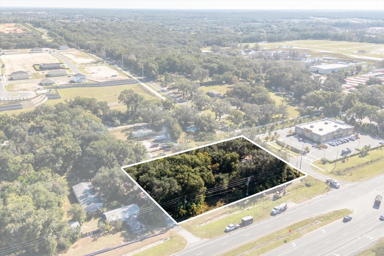 Image 17 of 36 For 2009 Robie Avenue