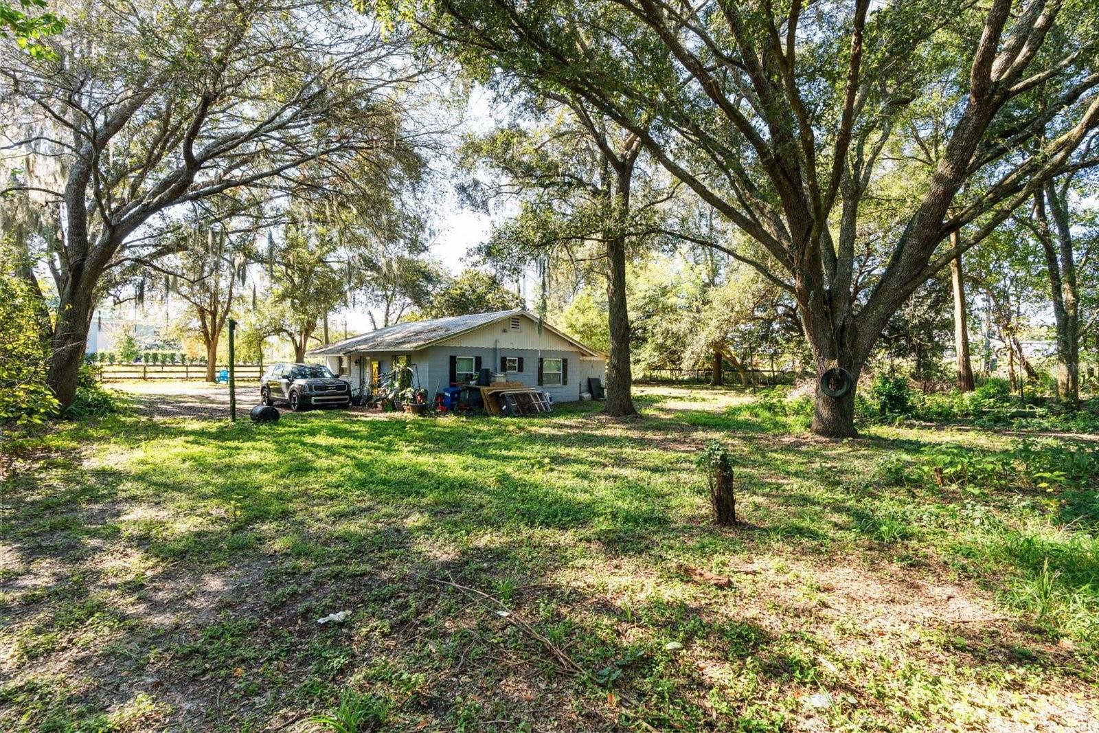 Image 8 of 36 For 2009 Robie Avenue