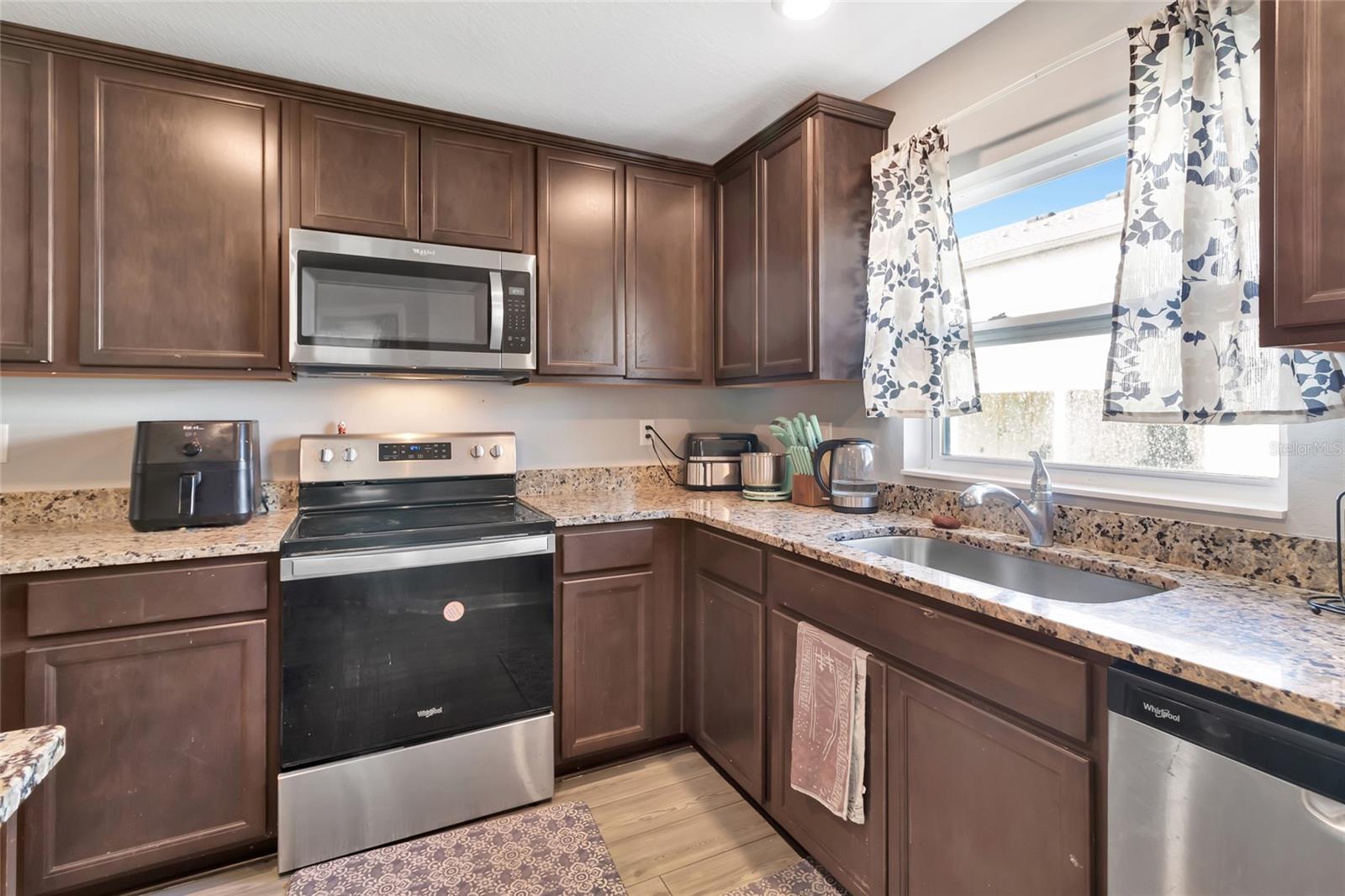 Image 4 of 28 For 1691 Wynford Circle