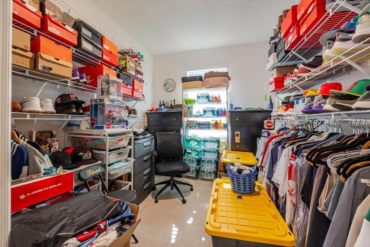 Image 13 of 26 For 969 Laurel View Way