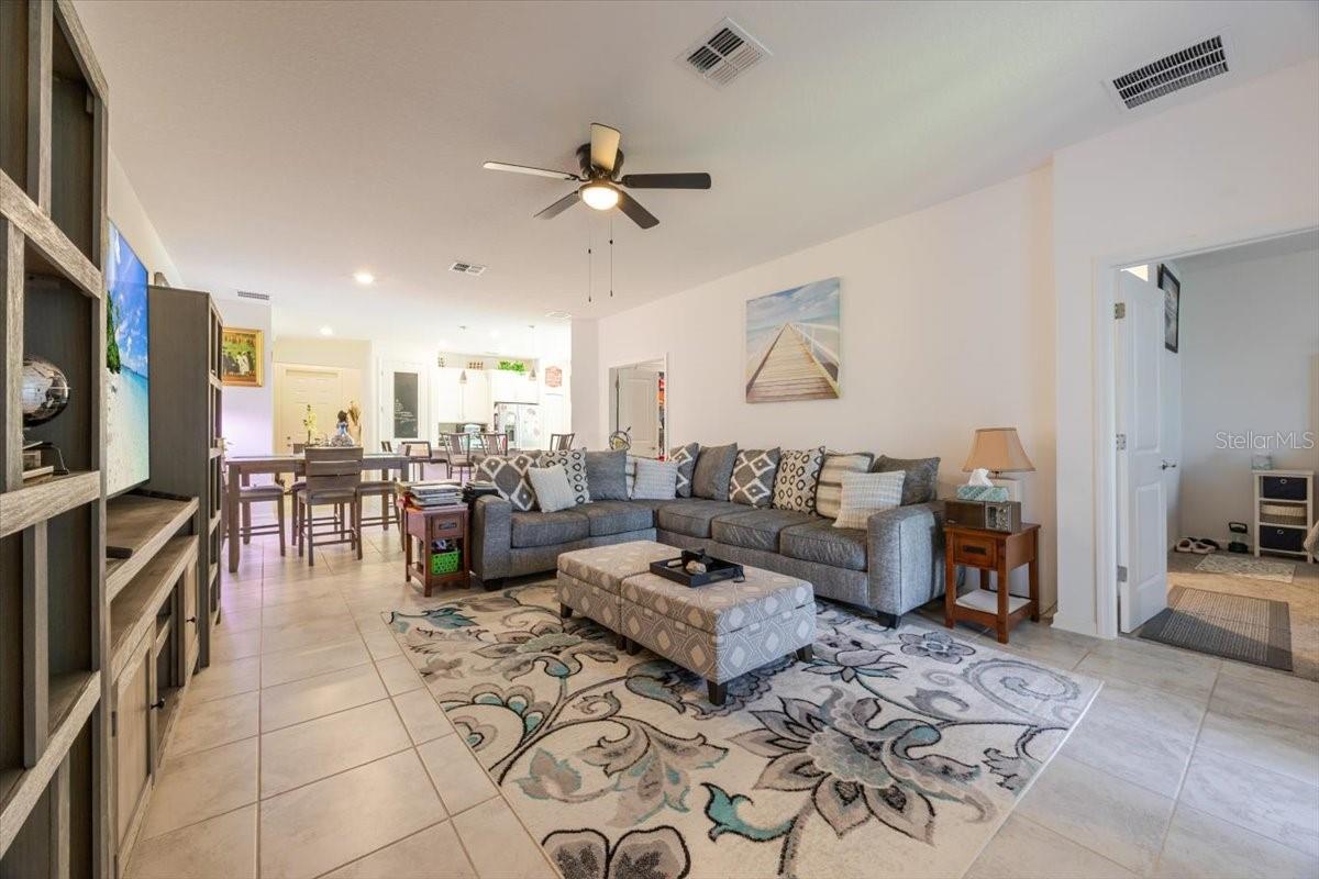 Image 15 of 26 For 969 Laurel View Way