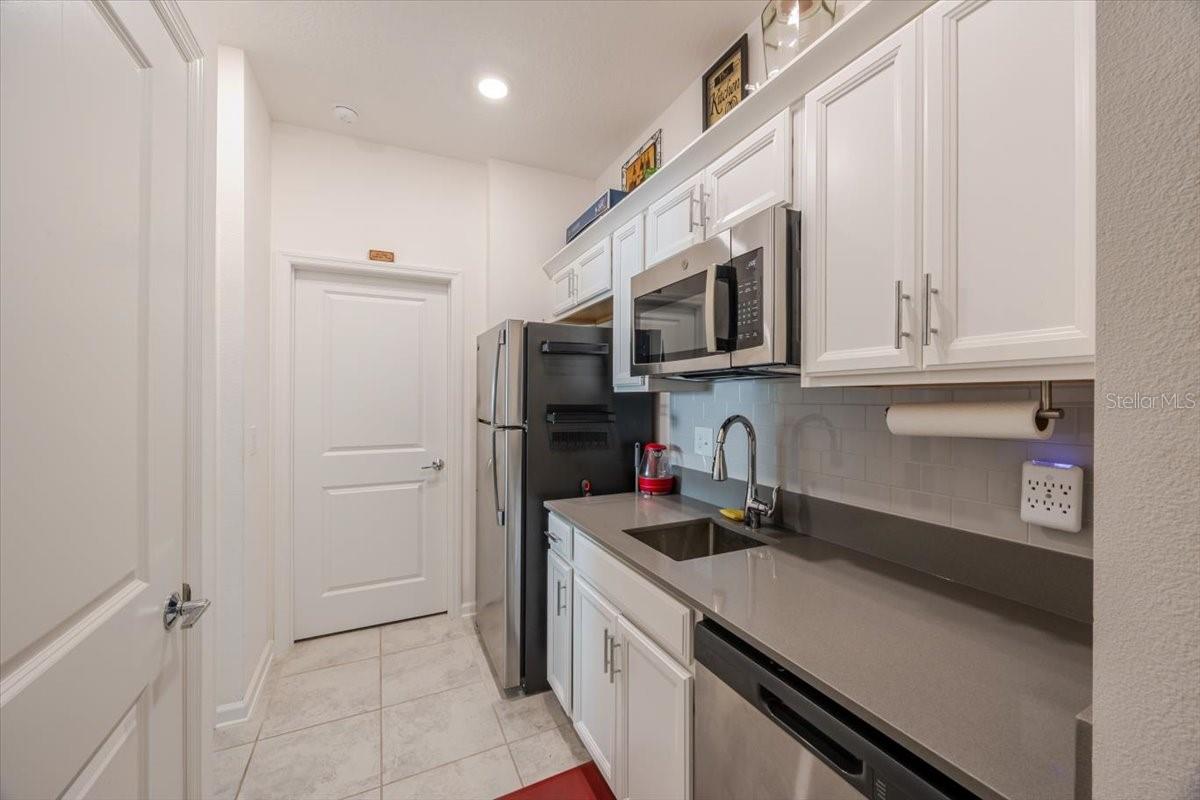 Image 23 of 26 For 969 Laurel View Way