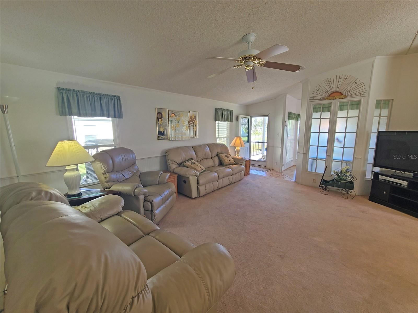 Image 4 of 30 For 5438 Heritage Boulevard