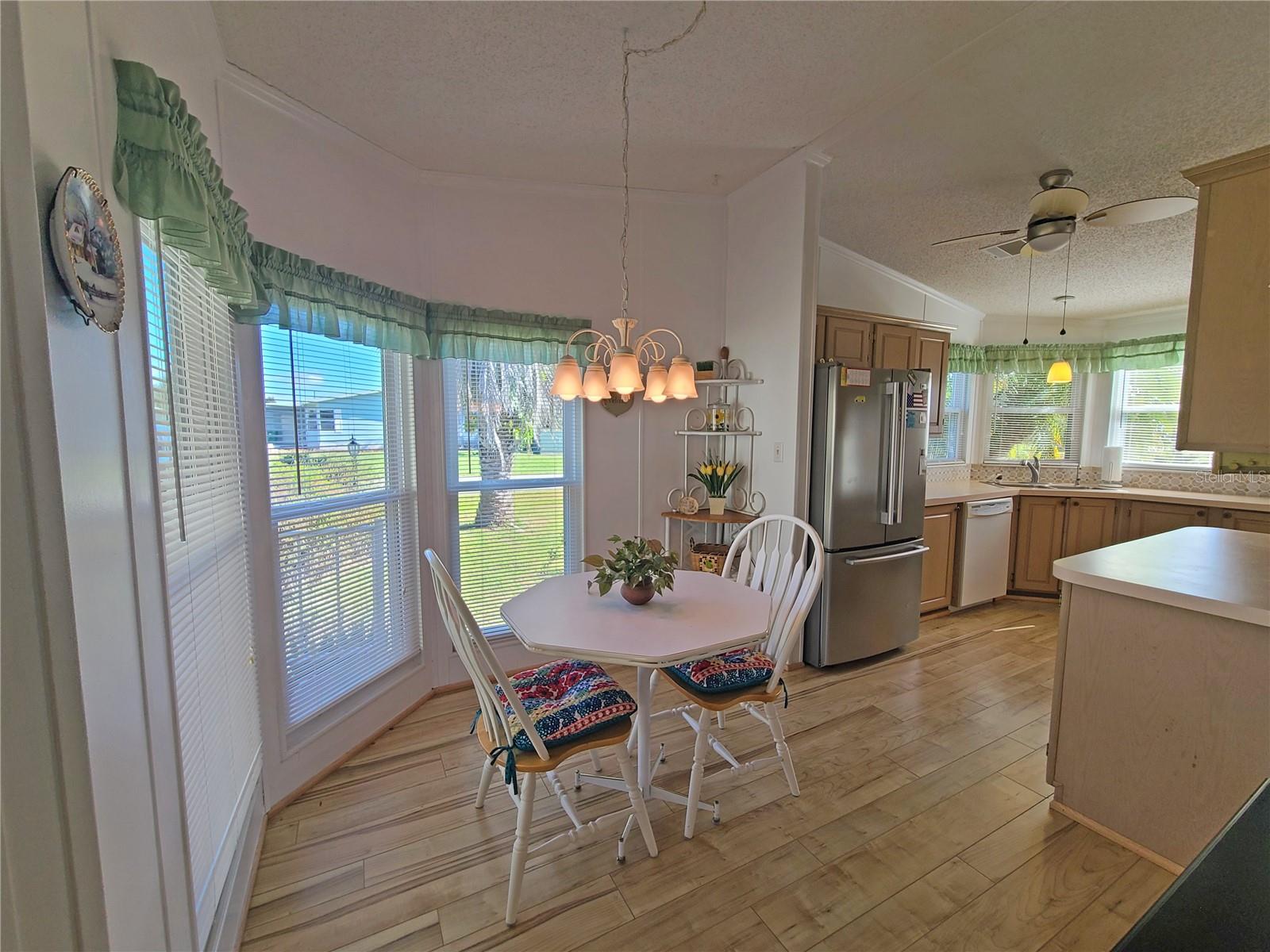 Image 5 of 30 For 5438 Heritage Boulevard