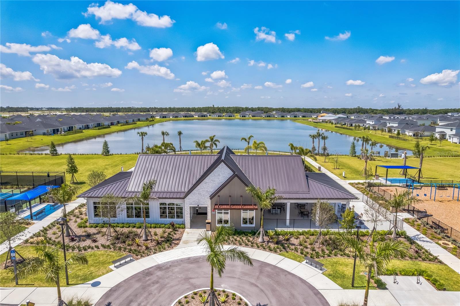 Image 14 of 25 For 10692 Suncrest Loop