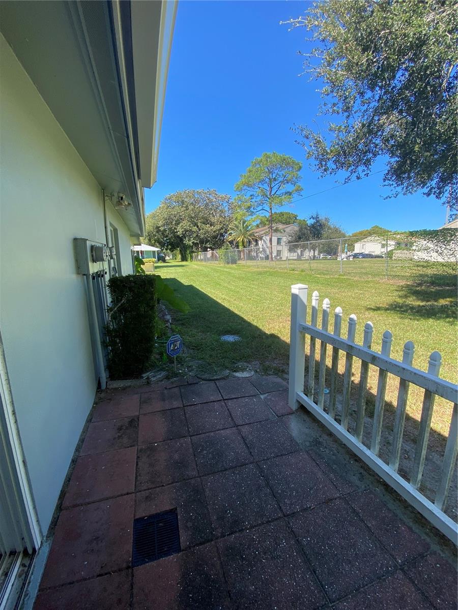 Image 26 of 30 For 1609 Whitebridge Drive C