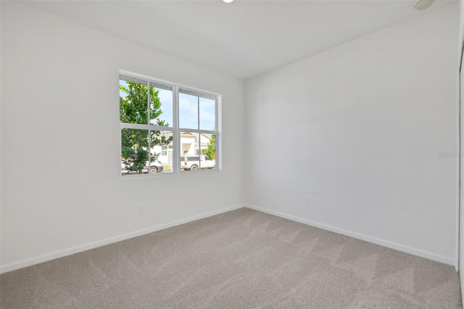 Image 25 of 61 For 5485 Camberly Court