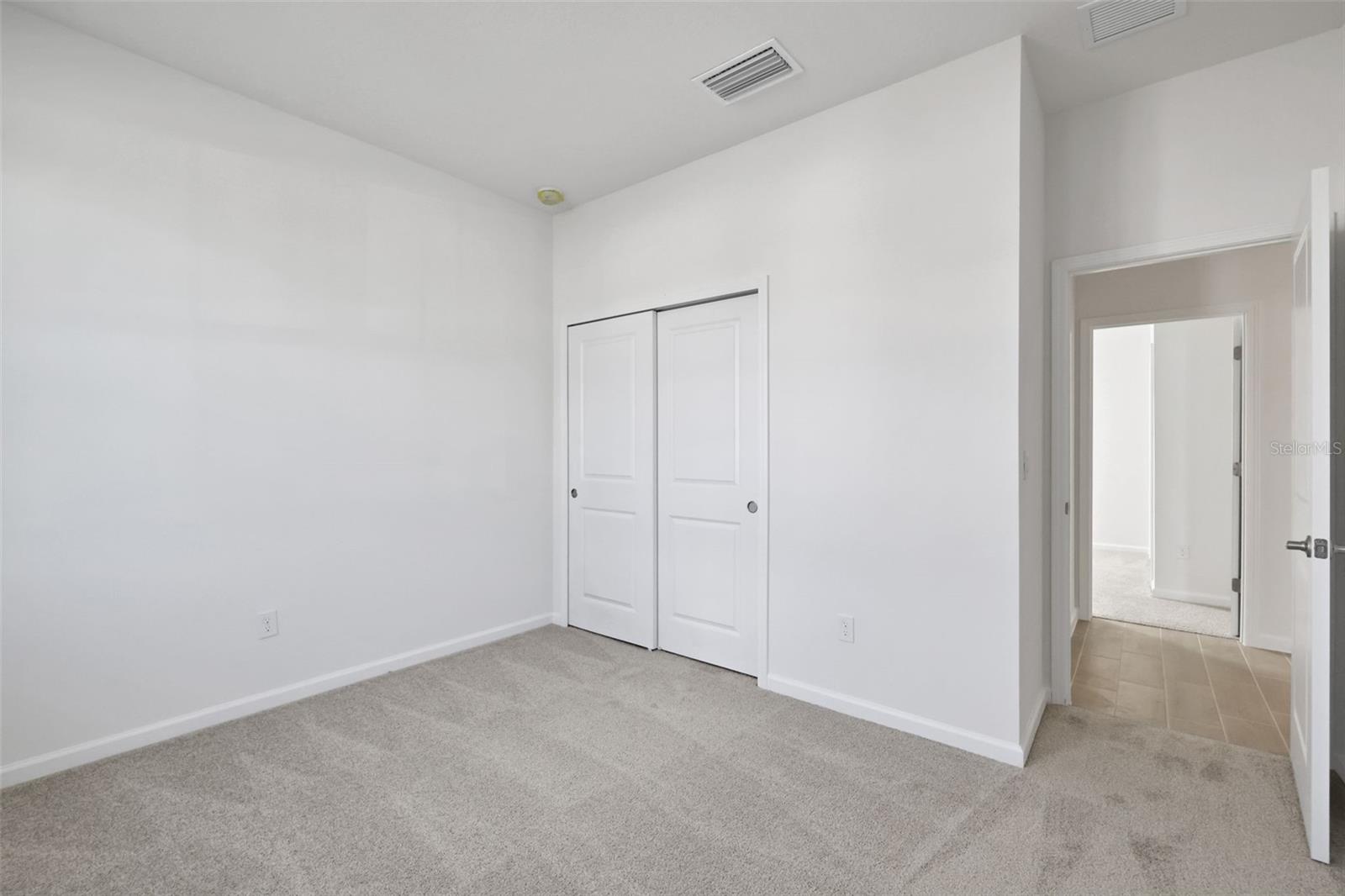 Image 26 of 61 For 5485 Camberly Court