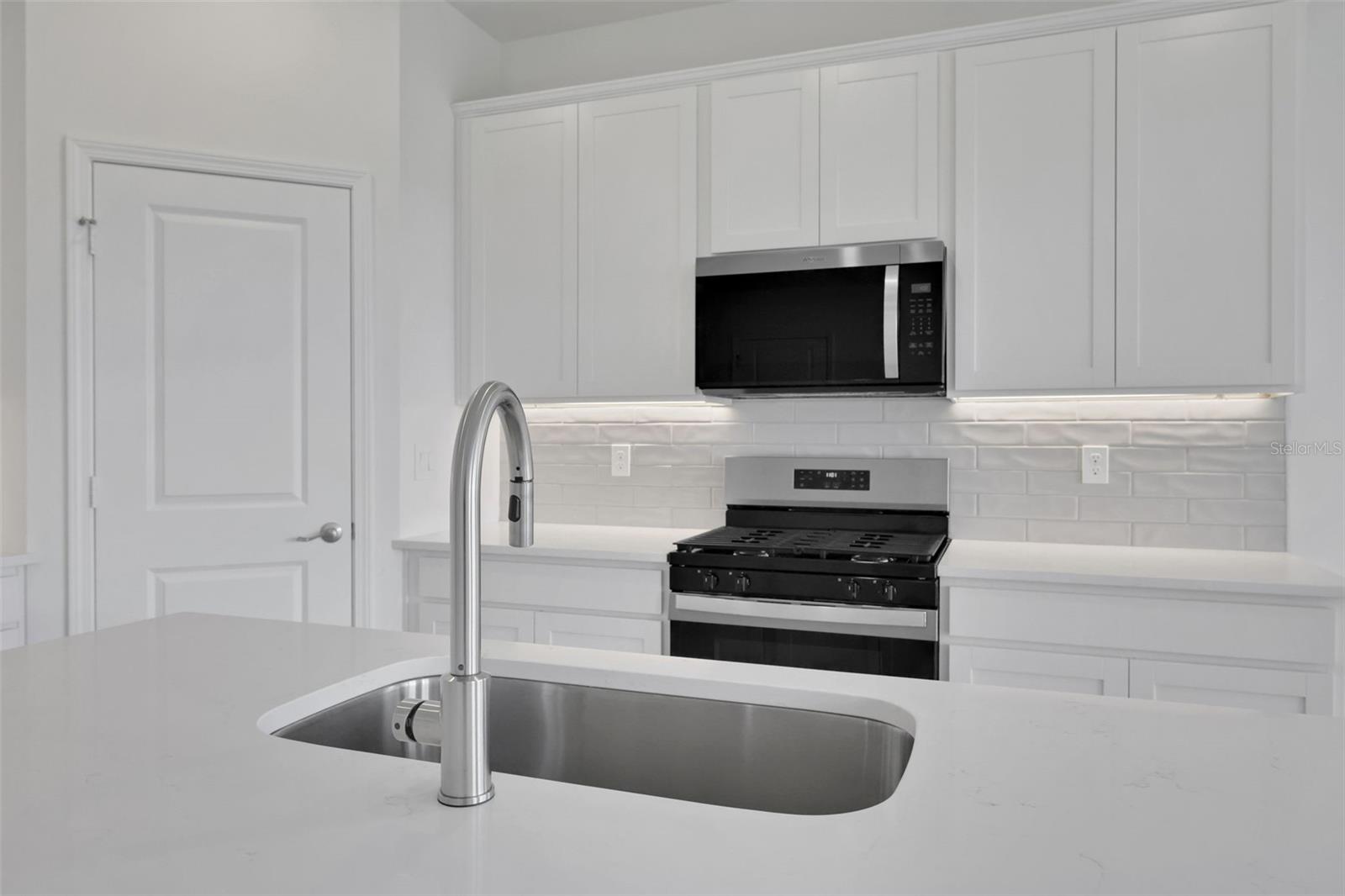 Image 9 of 61 For 5485 Camberly Court