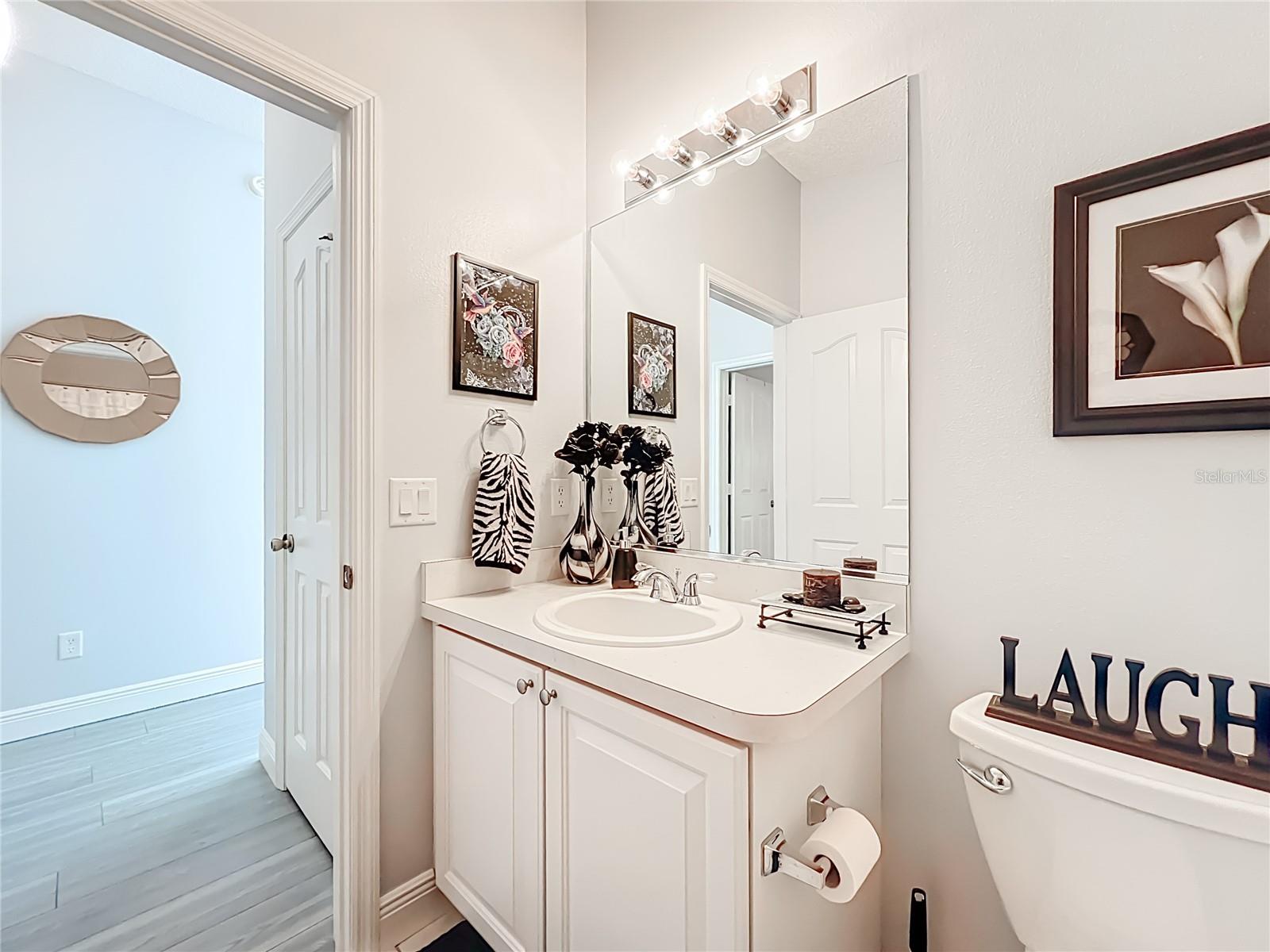 Image 27 of 45 For 17271 93rd Demoss Court