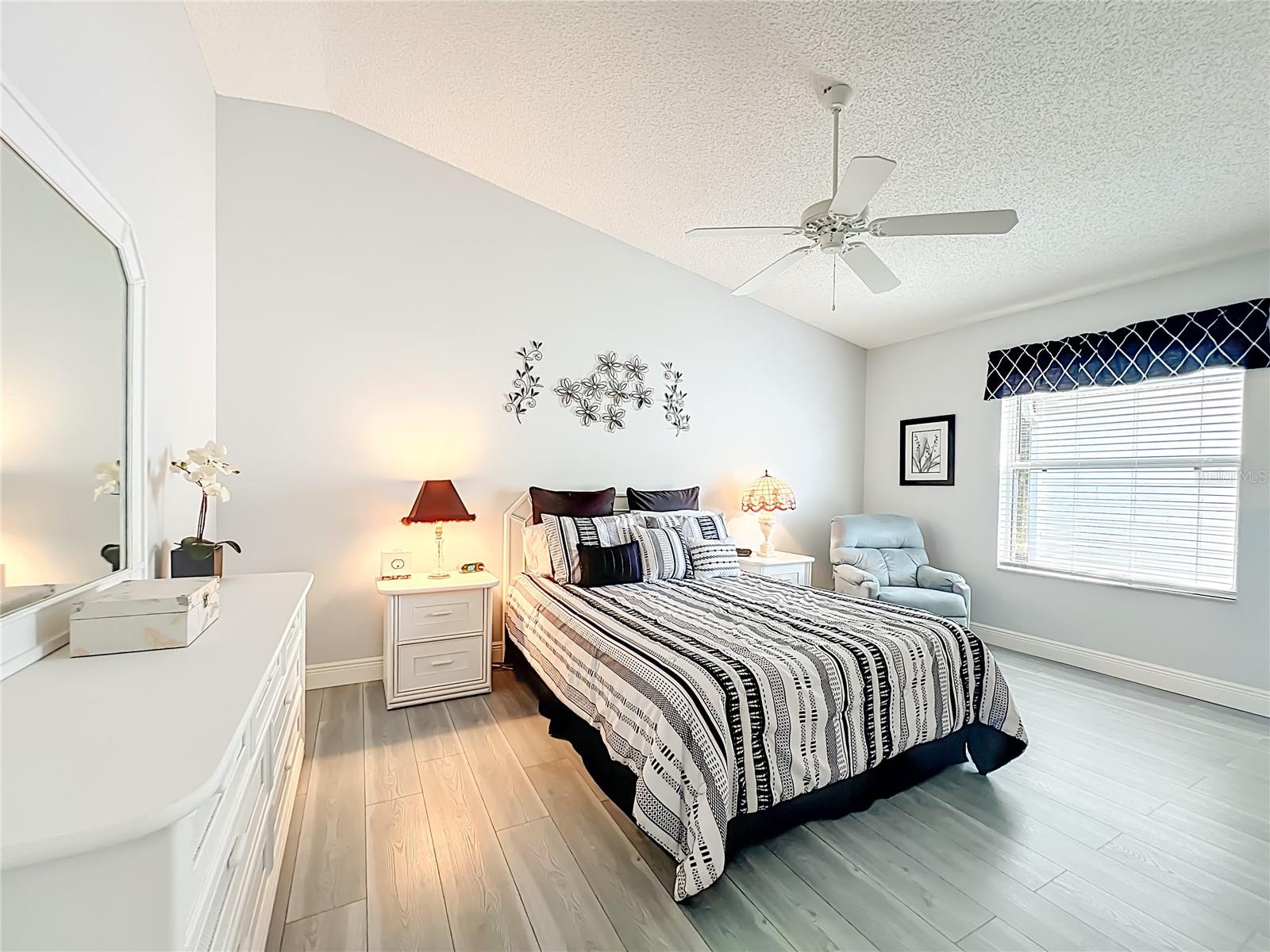 Image 29 of 45 For 17271 93rd Demoss Court