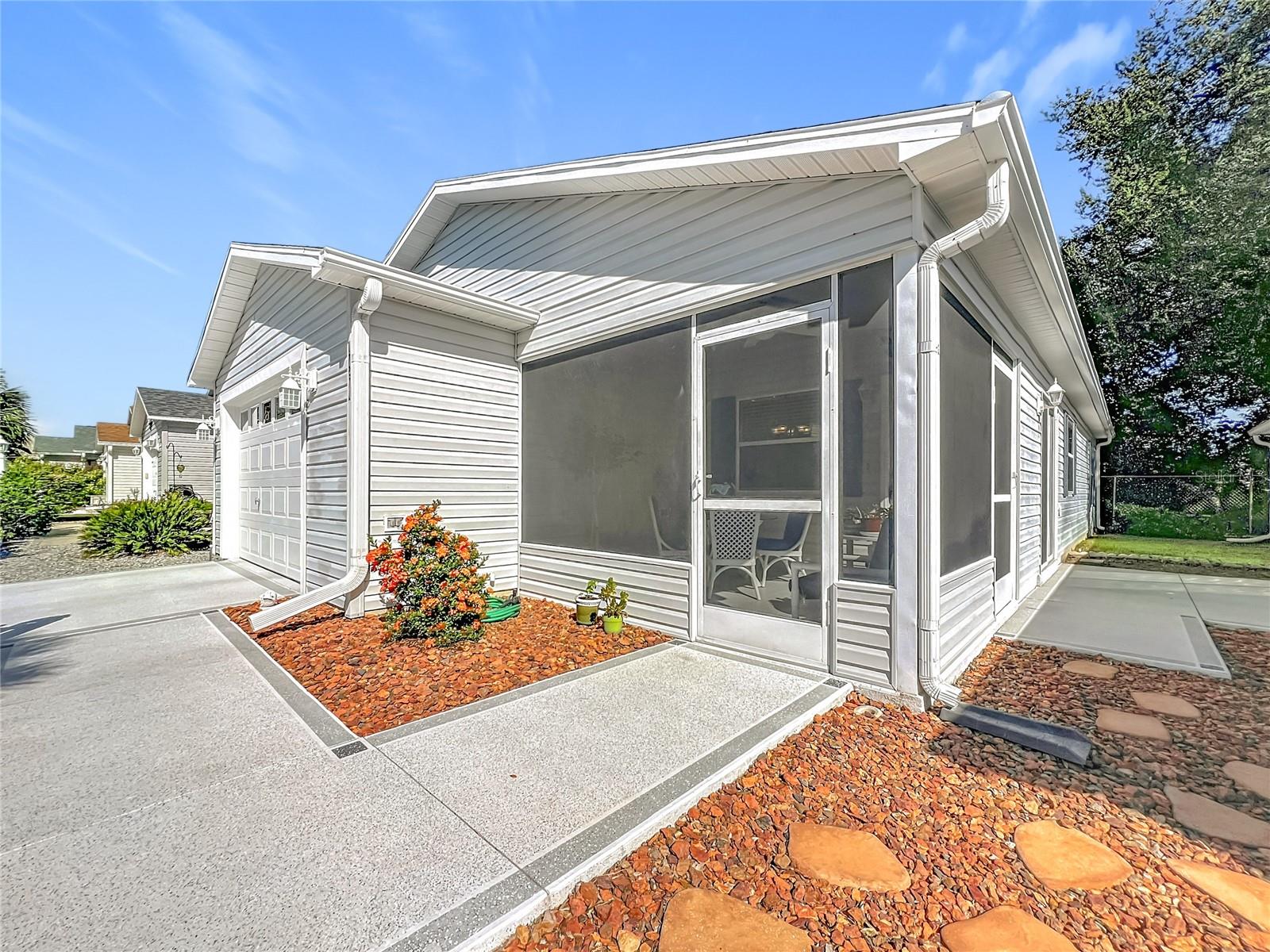 Image 6 of 45 For 17271 93rd Demoss Court