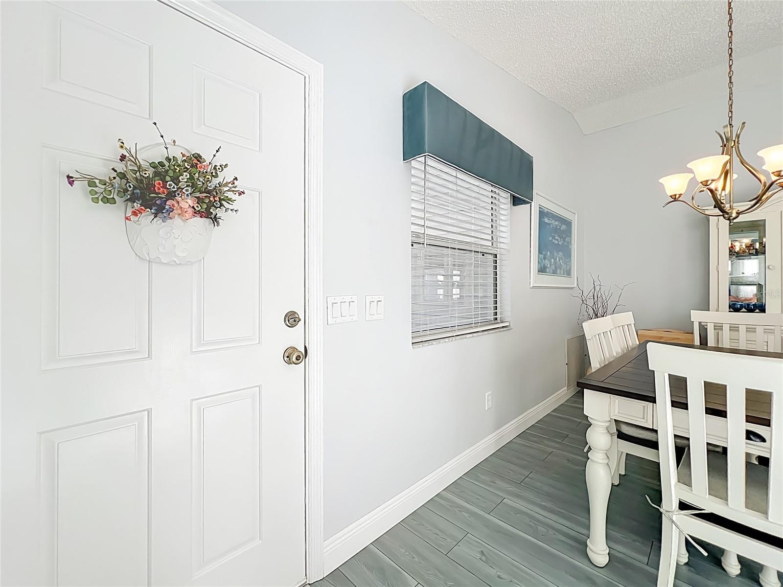 Image 9 of 45 For 17271 93rd Demoss Court