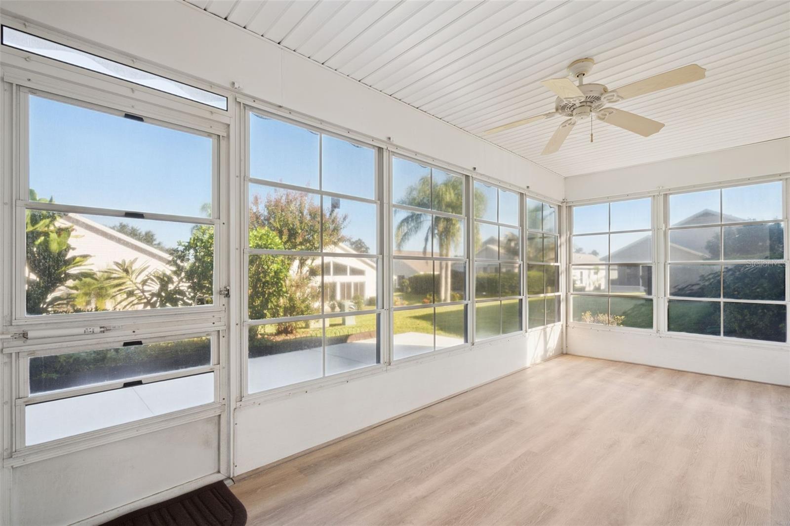 Image 21 of 34 For 24914 Cranes Roost Circle