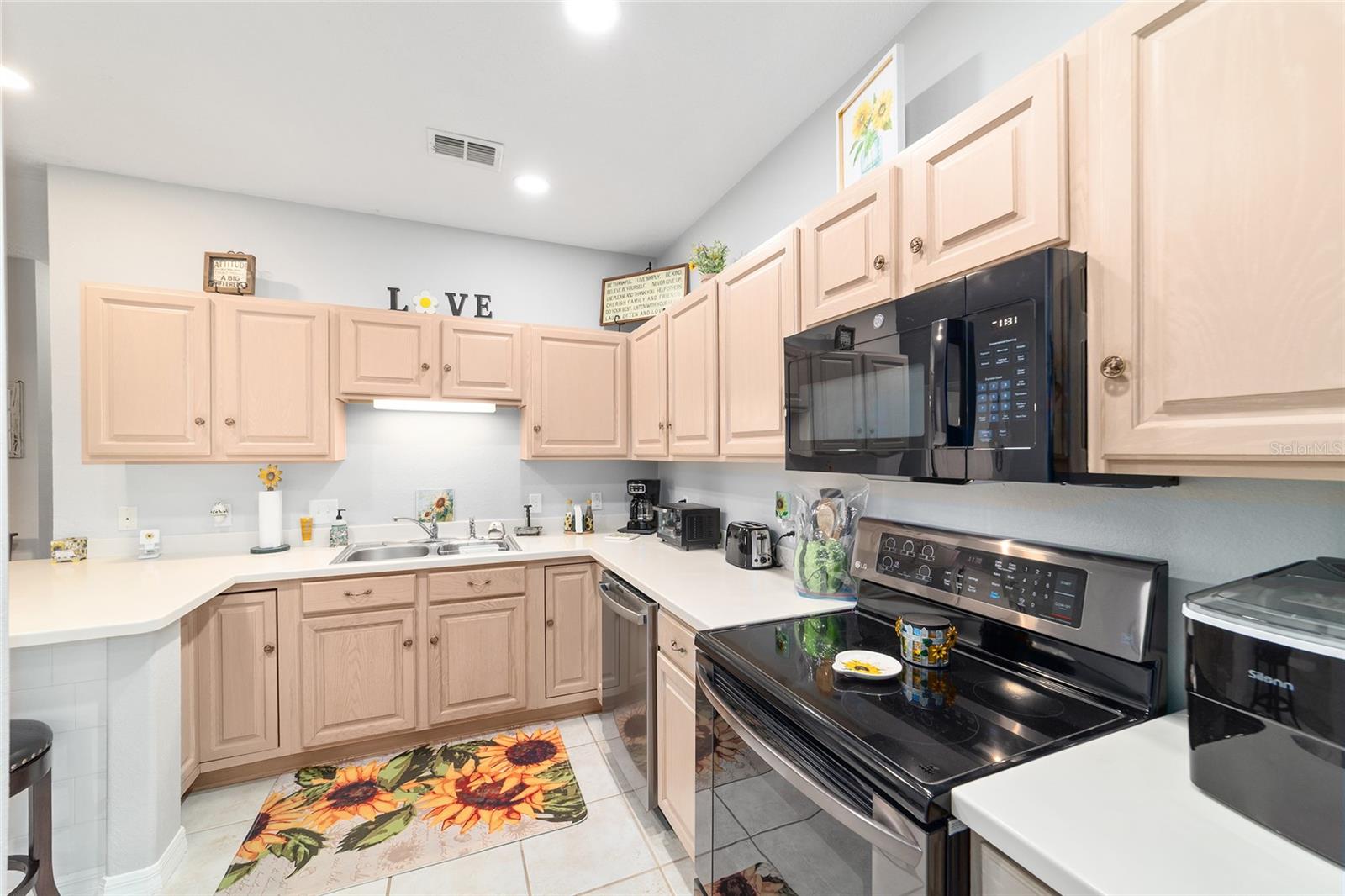 Image 12 of 25 For 231 28th Avenue 402