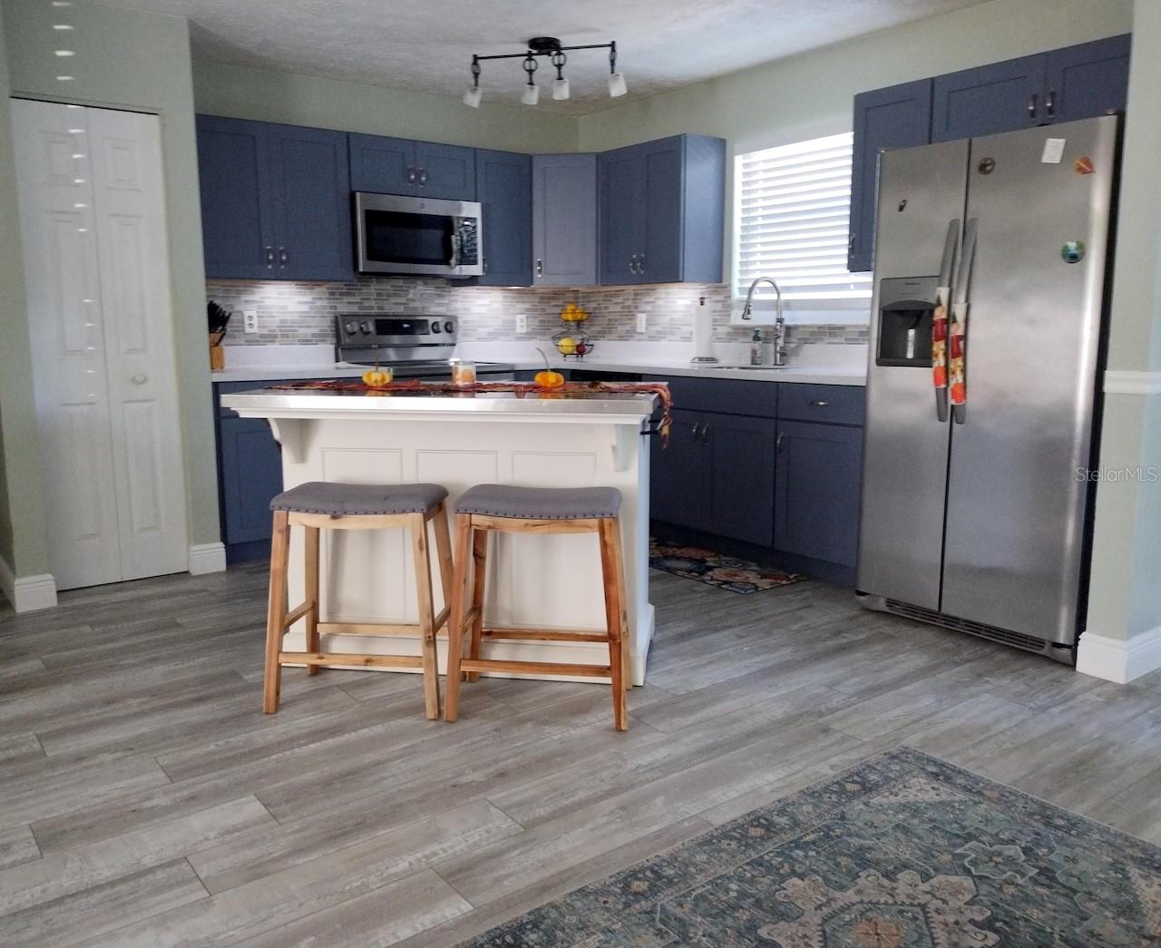 Image 10 of 21 For 361 Fairway Avenue