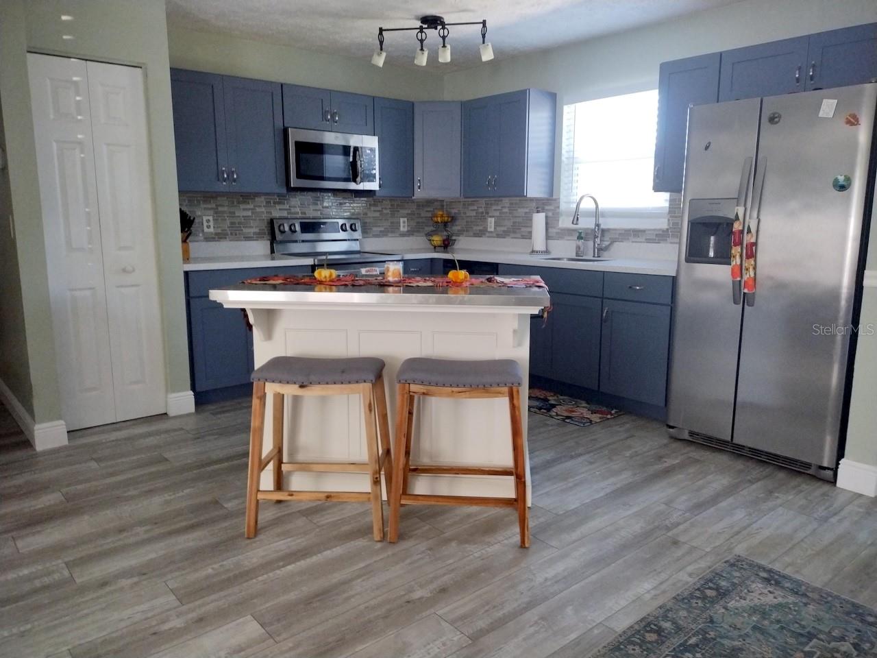 Image 11 of 21 For 361 Fairway Avenue