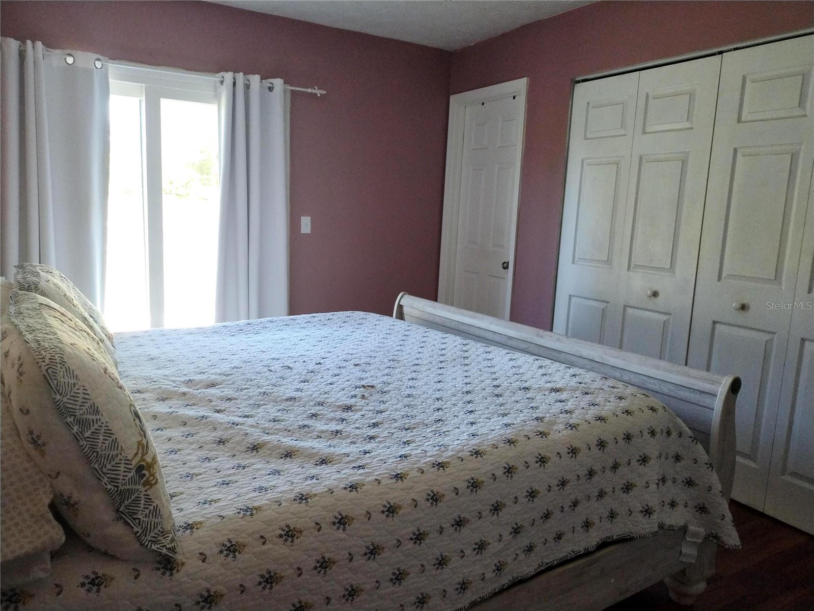 Image 14 of 21 For 361 Fairway Avenue