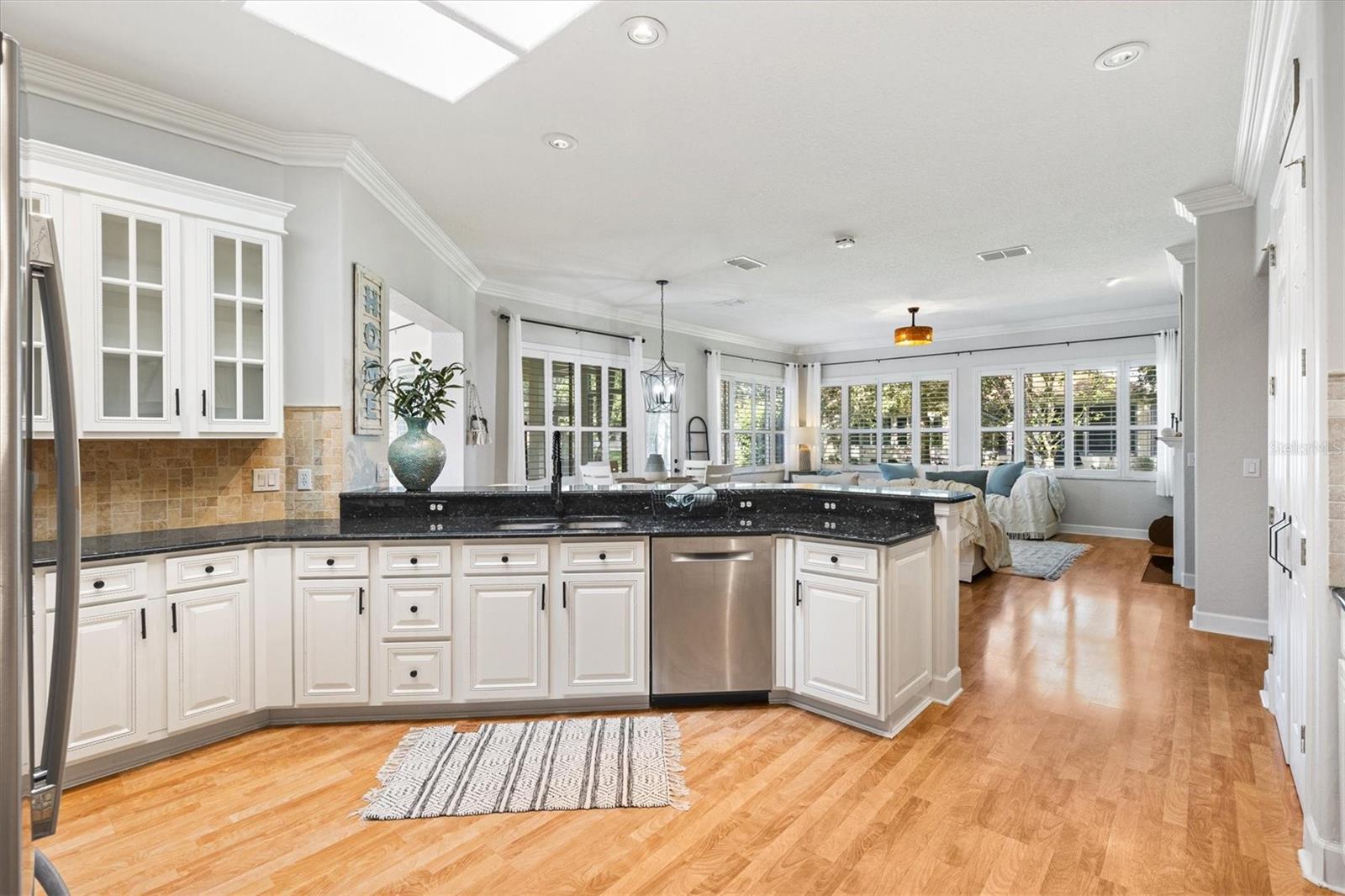 Image 19 of 39 For 13175 94th Avenue