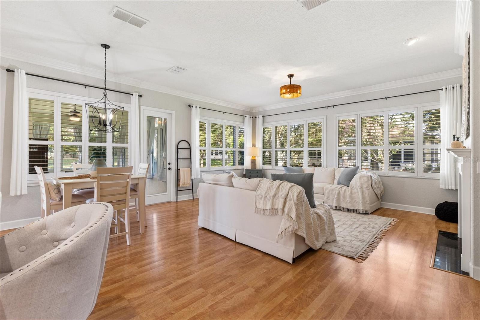 Image 20 of 39 For 13175 94th Avenue