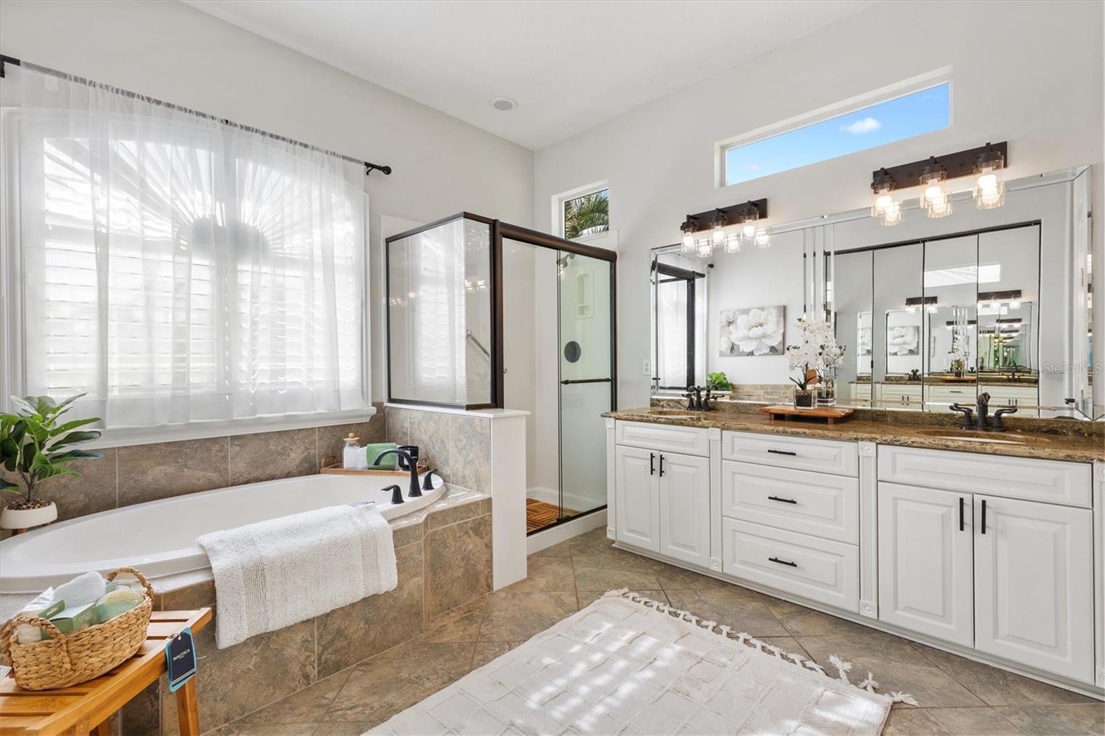 Image 26 of 39 For 13175 94th Avenue