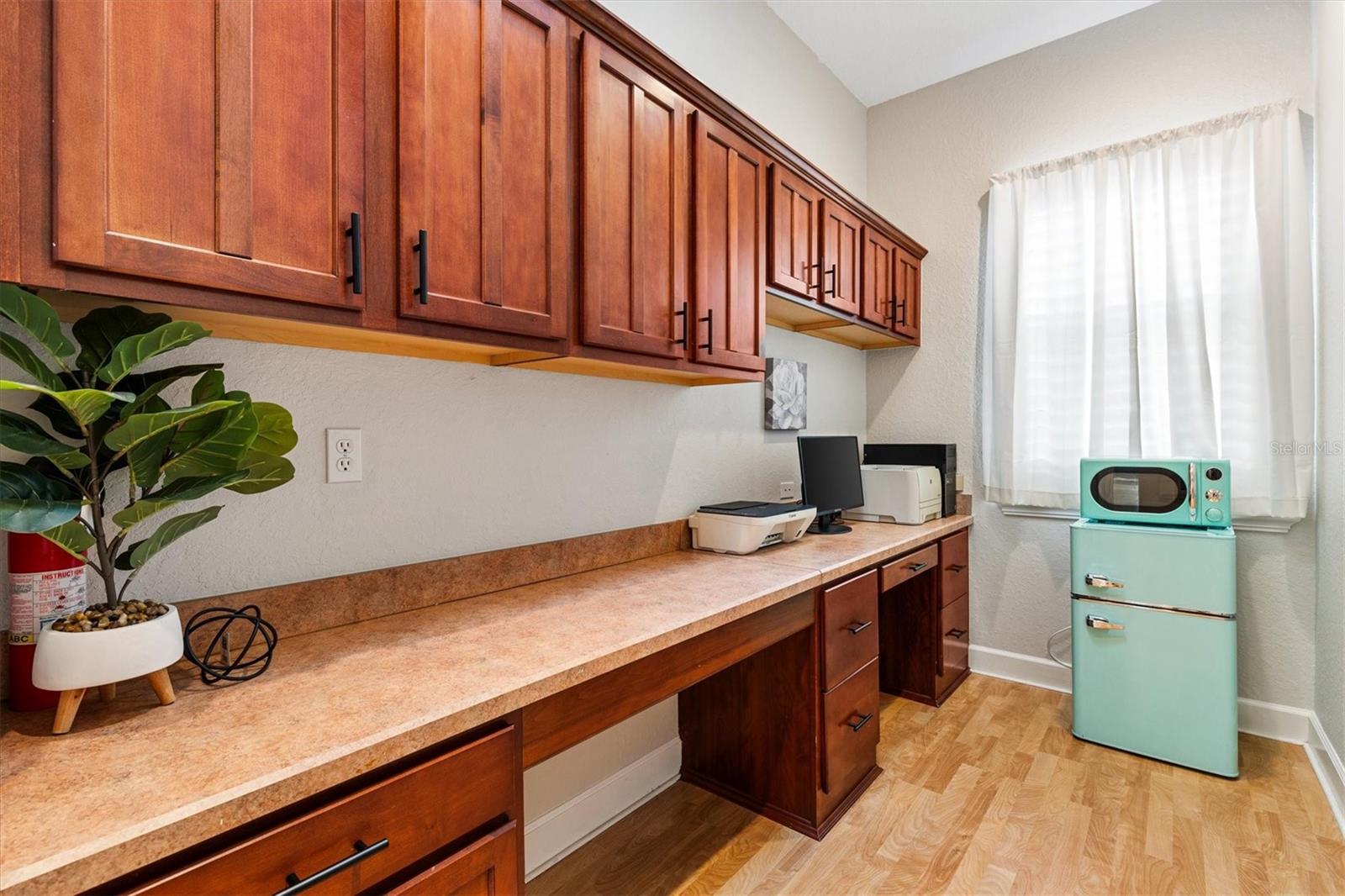 Image 27 of 39 For 13175 94th Avenue