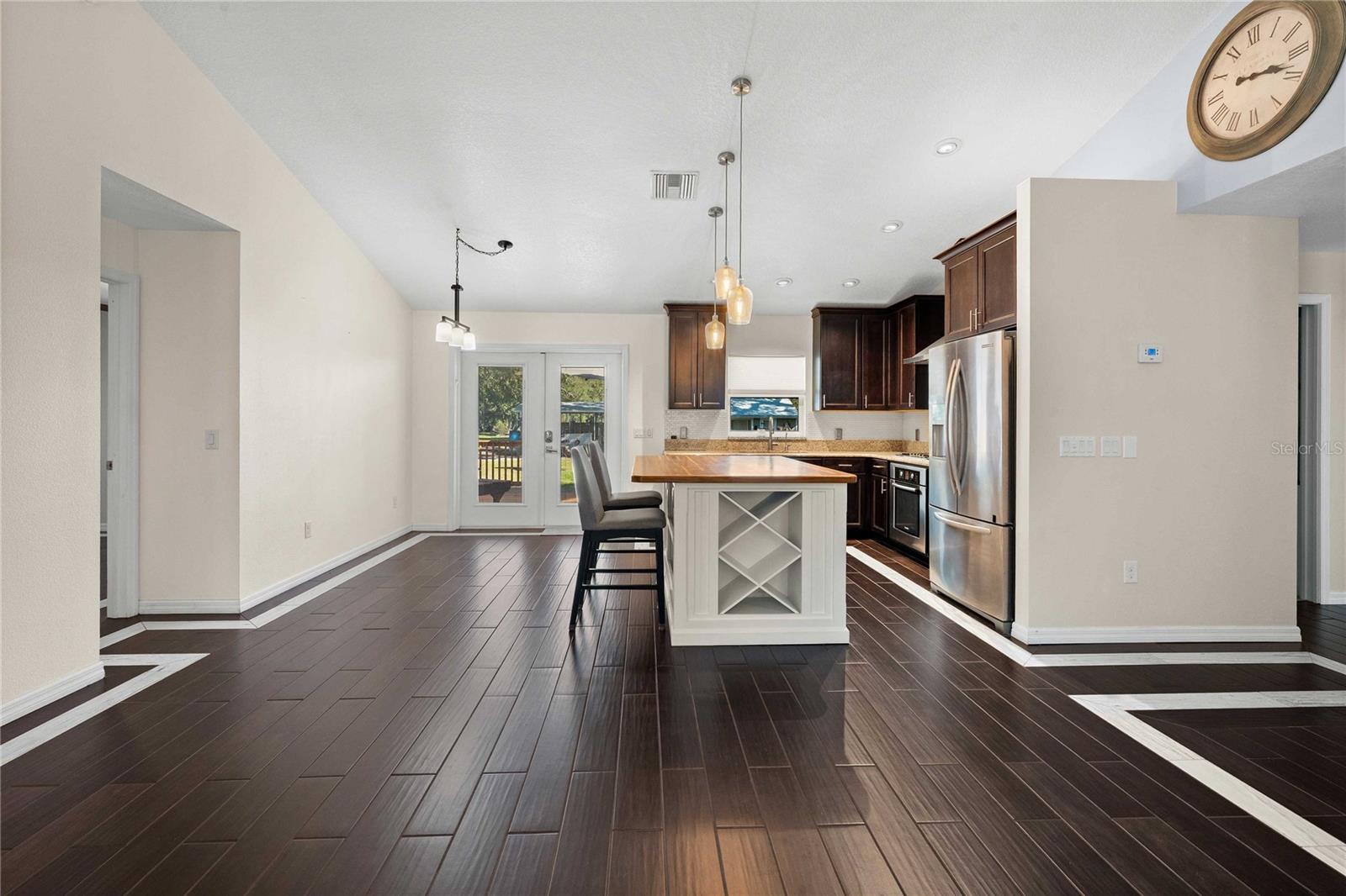 Image 16 of 72 For 7037 Cr 625  