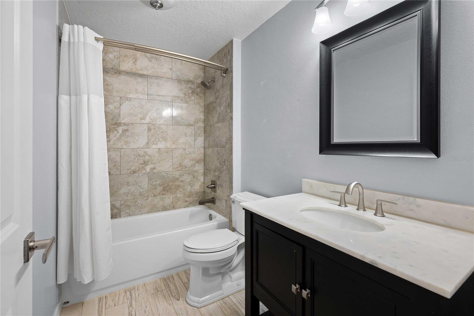 Image 23 of 72 For 7037 Cr 625  