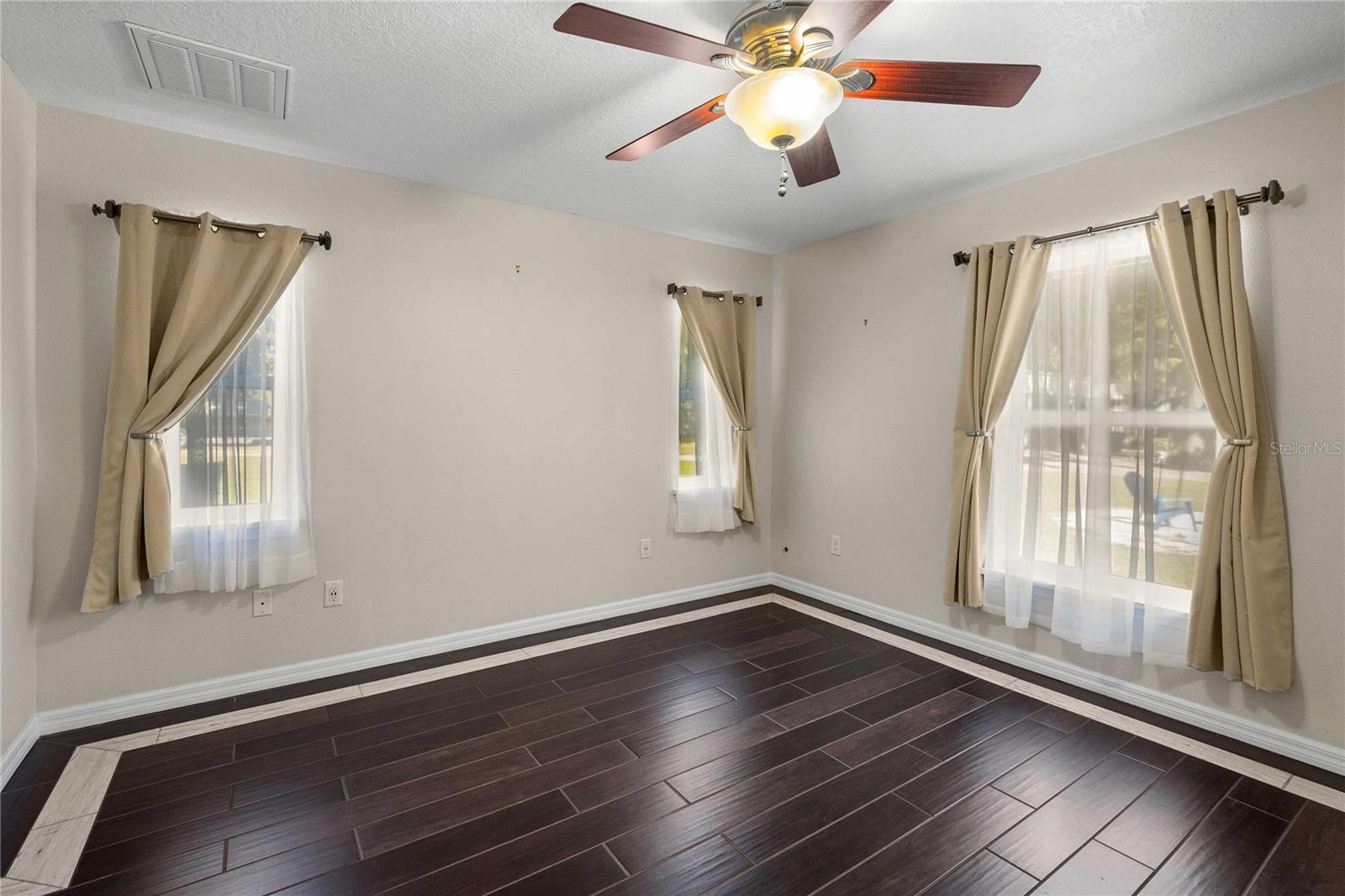 Image 31 of 72 For 7037 Cr 625  