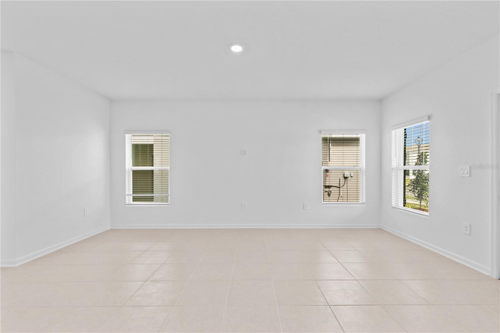 Image 8 of 36 For 7452 Ivy Tendril Avenue