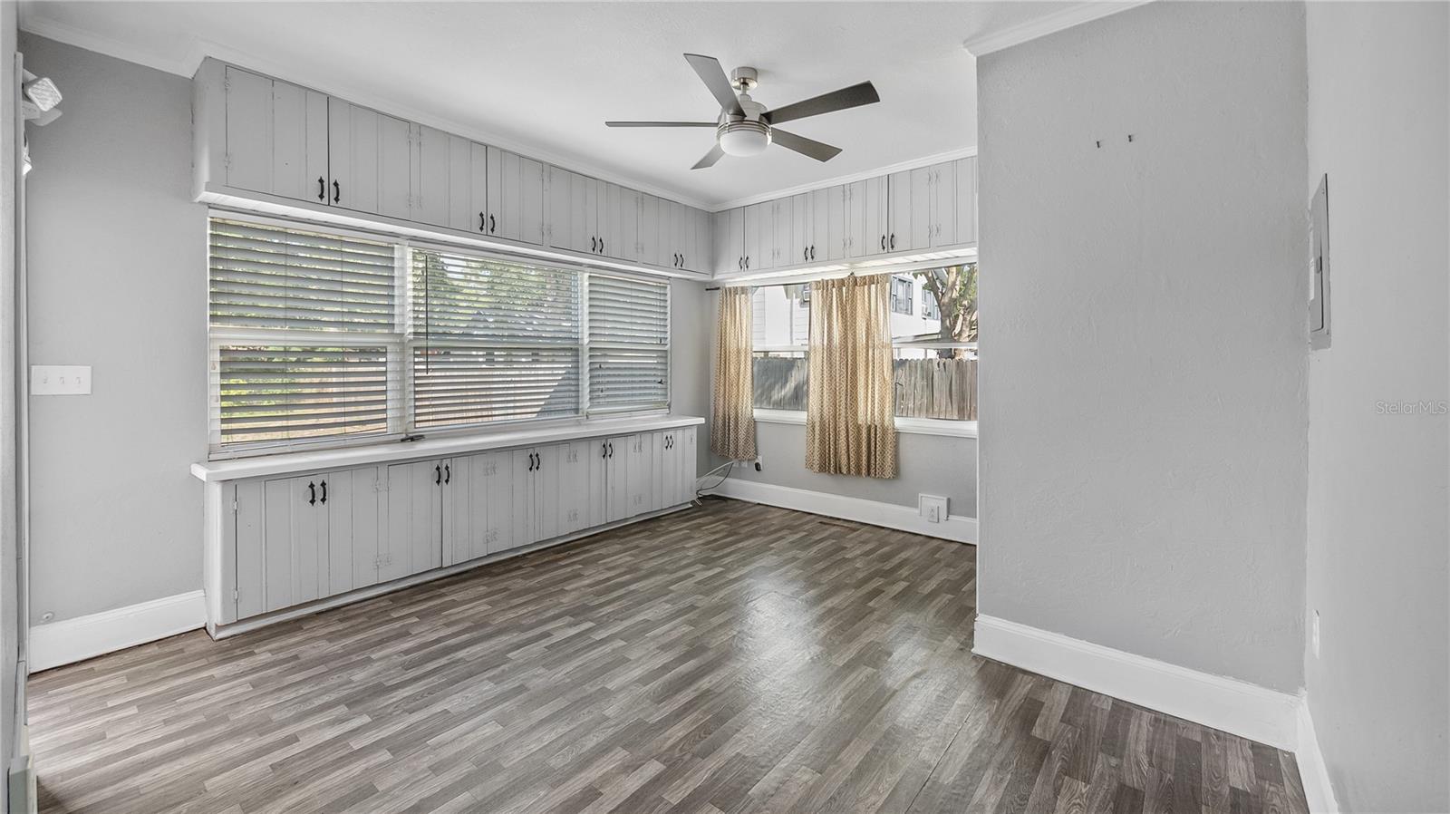 Image 23 of 37 For 1704 Main Street