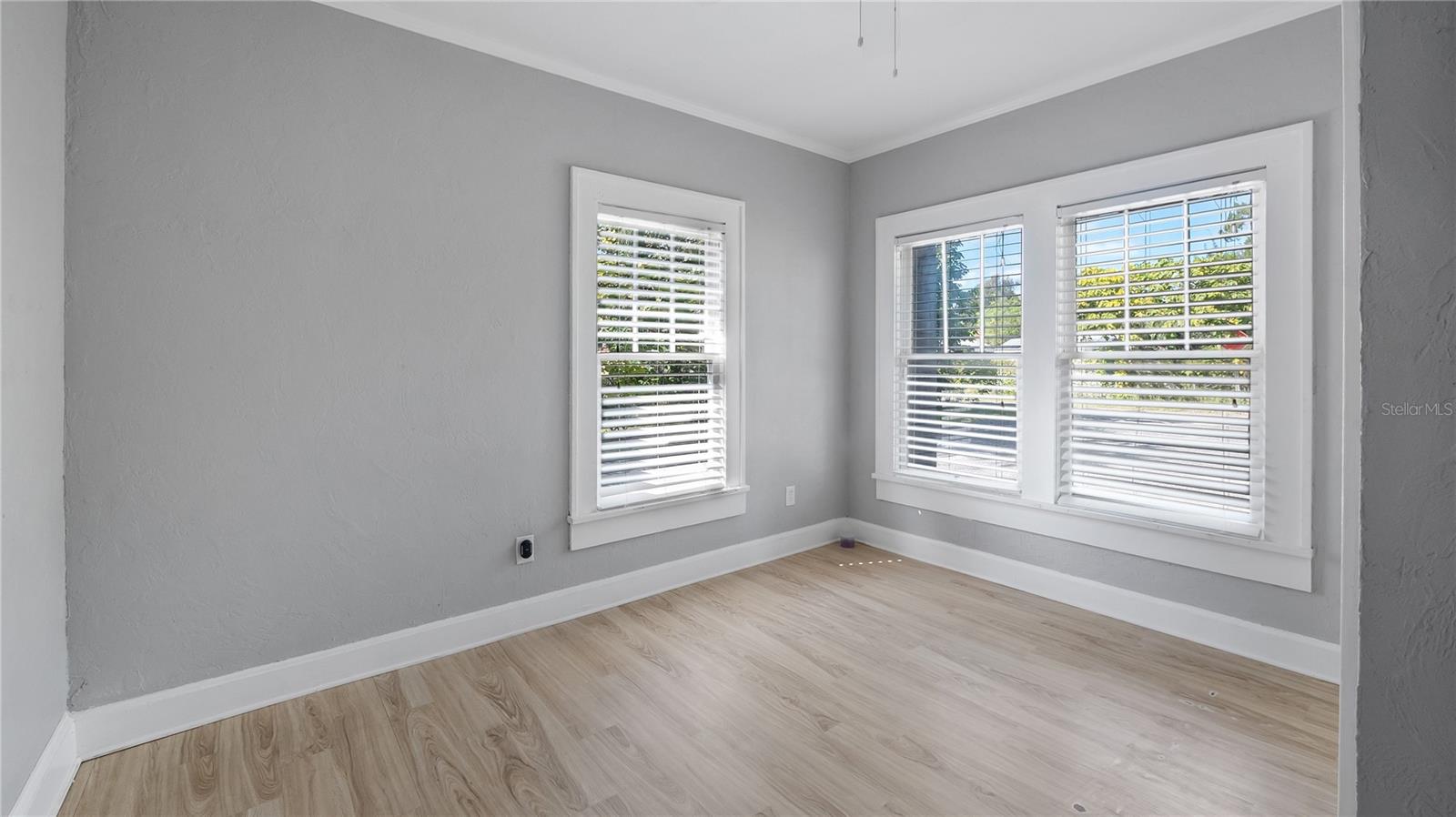 Image 25 of 37 For 1704 Main Street