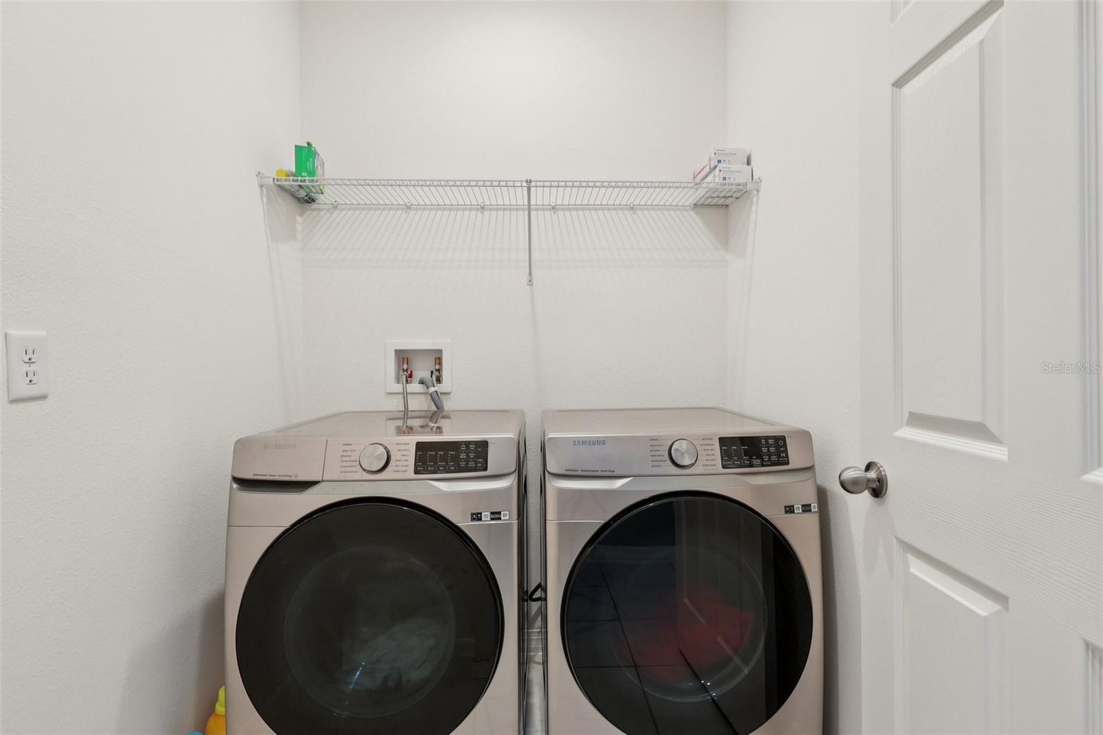 Image 22 of 55 For 512 Darshire Avenue