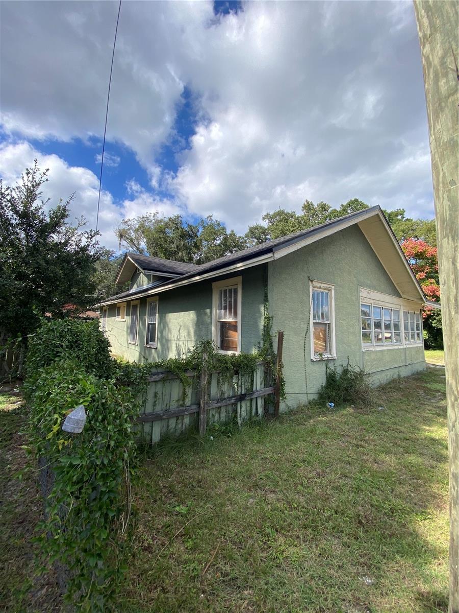 Image 2 of 13 For 2888 Sanford Avenue