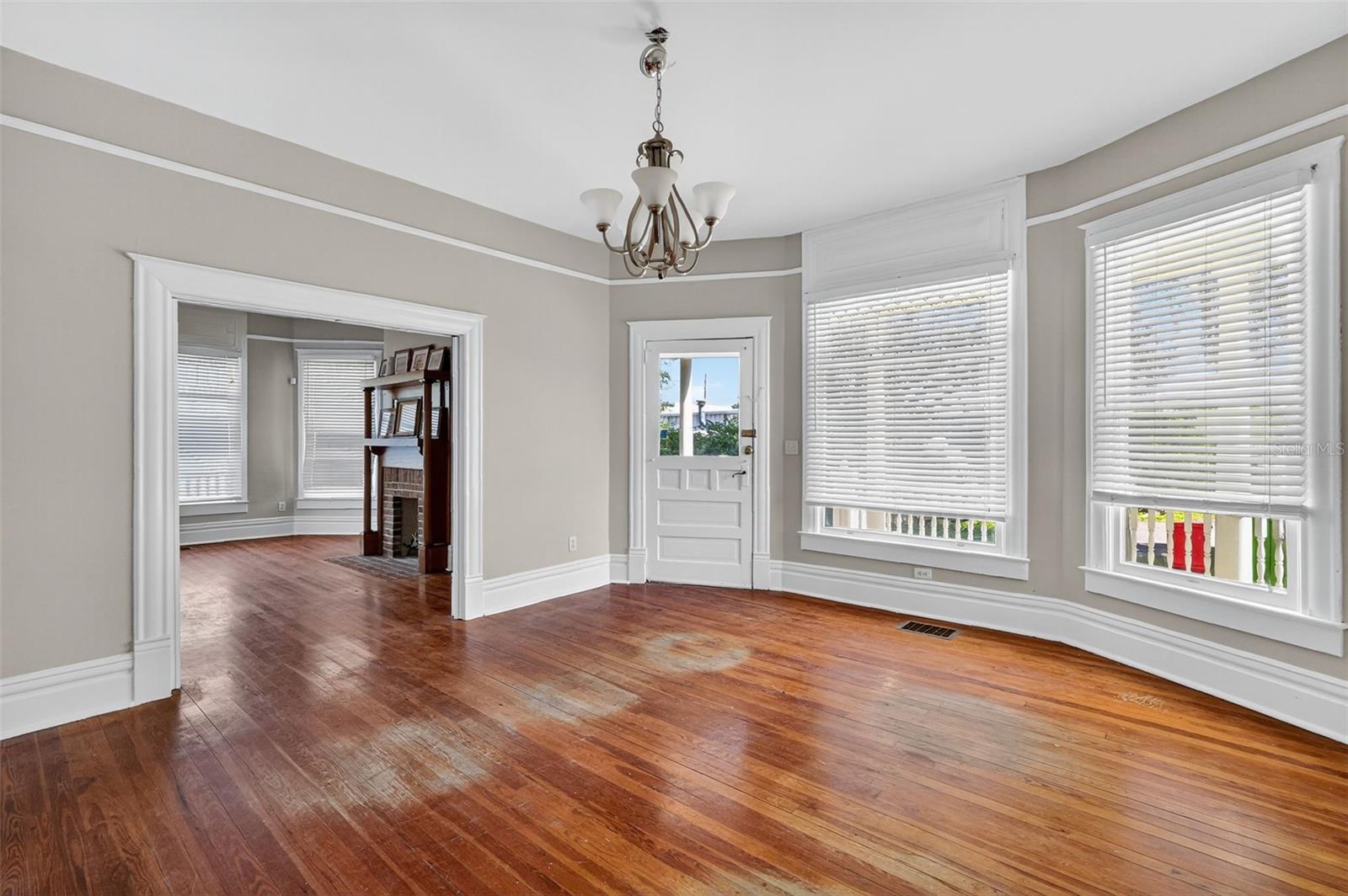 Image 21 of 41 For 1218 Broad Street