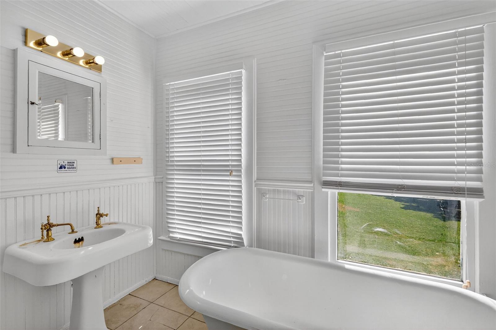 Image 28 of 41 For 1218 Broad Street