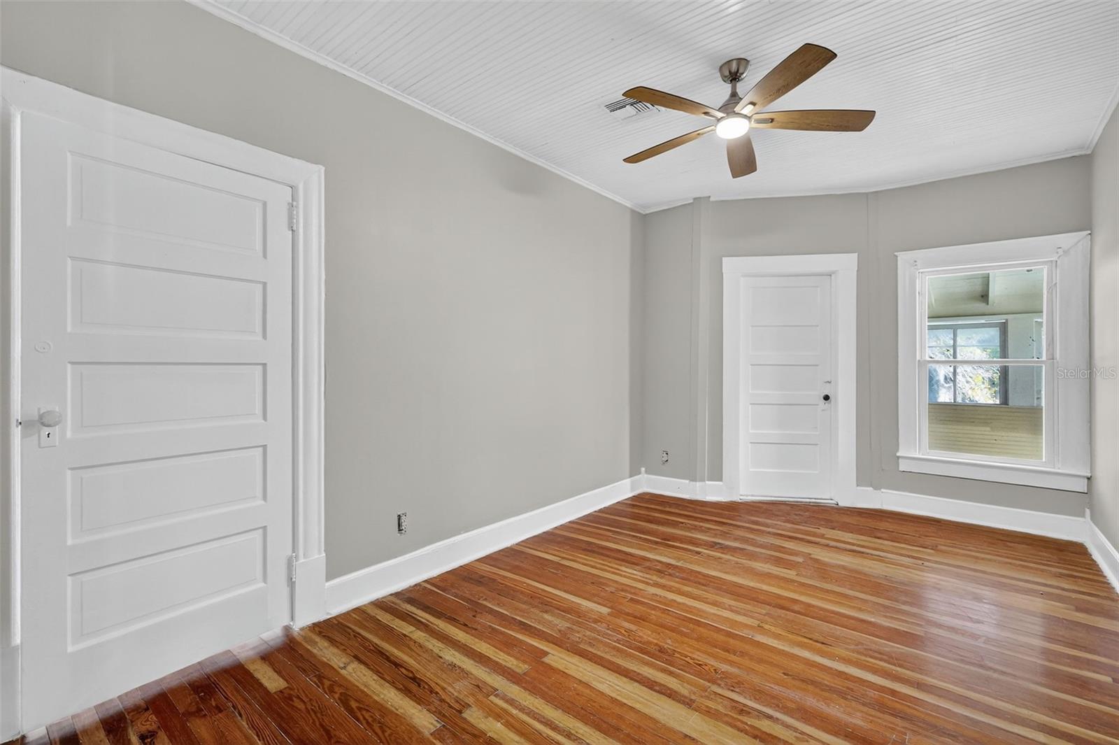 Image 35 of 41 For 1218 Broad Street