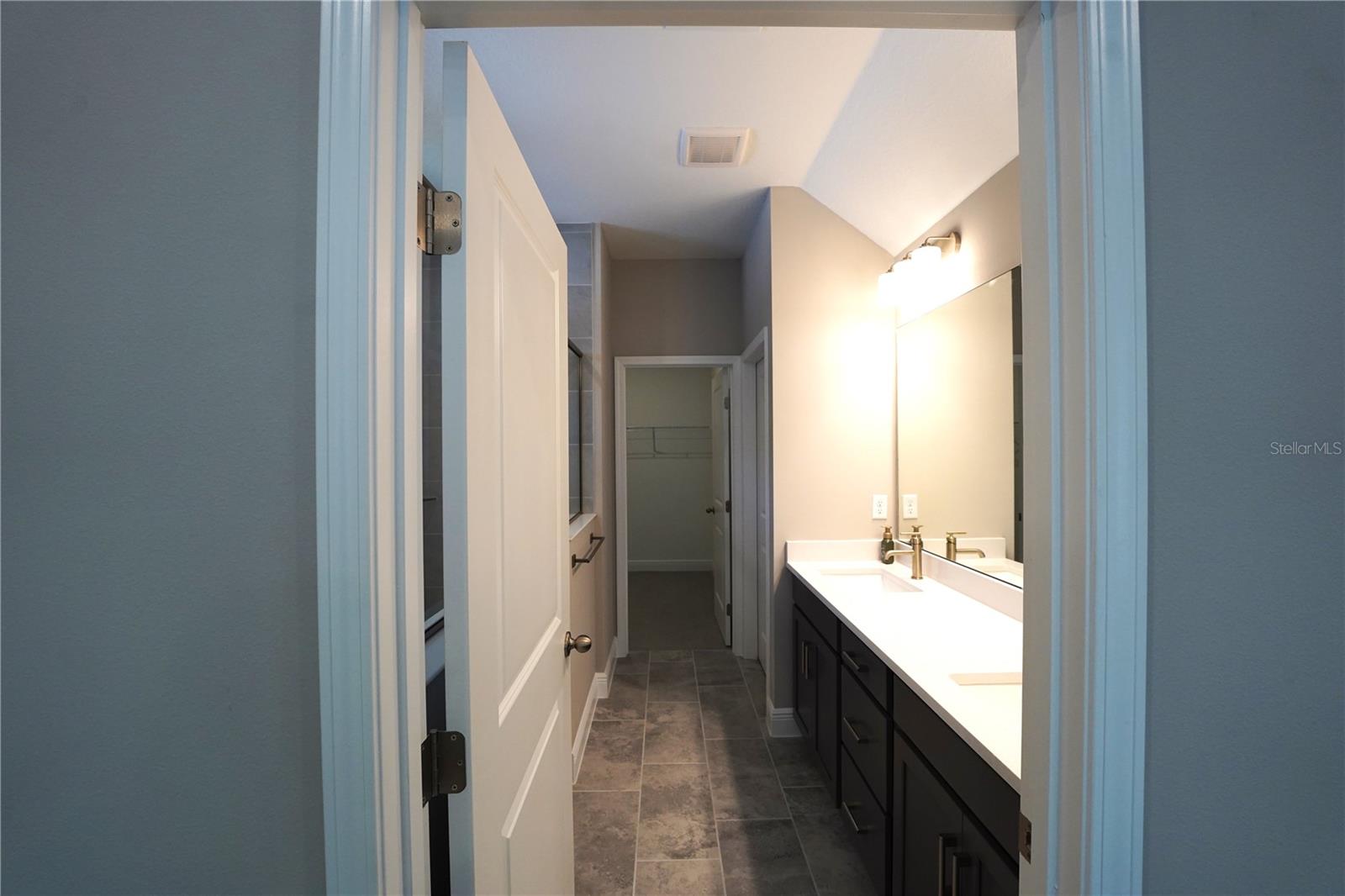 Image 15 of 19 For 2173 Sunshine Peak Drive