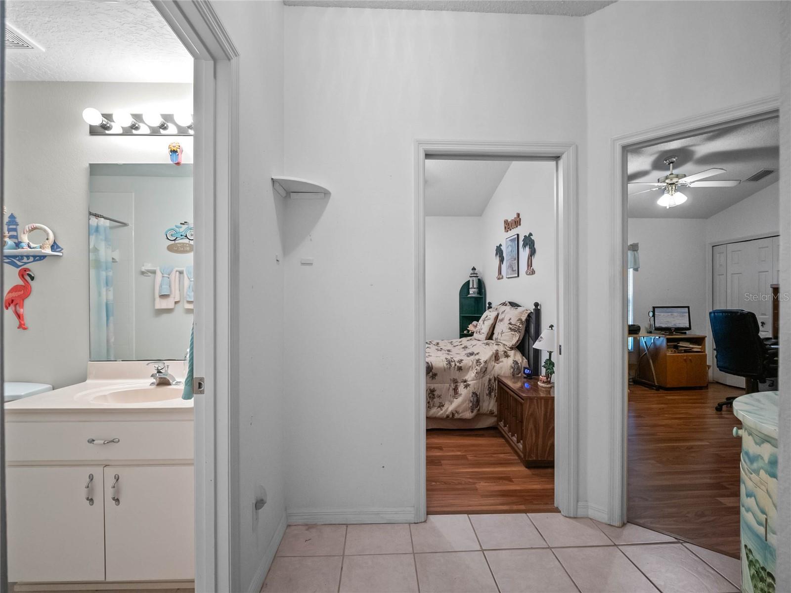 Image 19 of 63 For 21122 Lionheart Drive