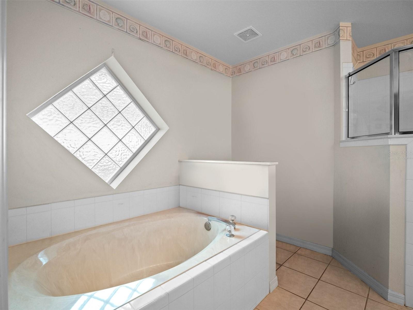 Image 20 of 63 For 21122 Lionheart Drive