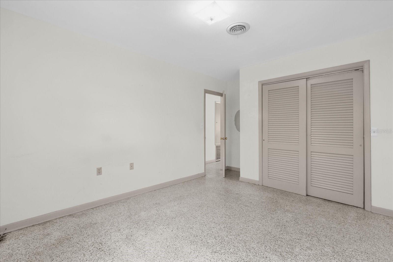 Image 11 of 32 For 5434 County Highway 484